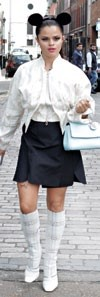 With
statement-
making
pieces,
black and
white
doesn’t
have to
be boring!