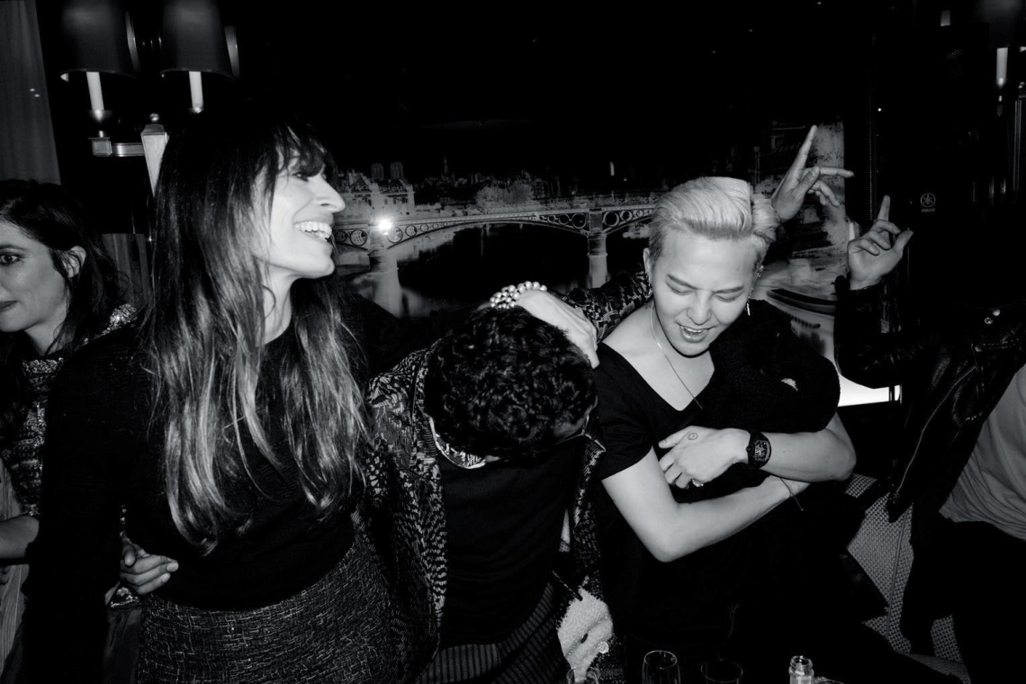 Caroline de Maigret (left)
and G-Dragon bonded over KTV
– who would have thought?