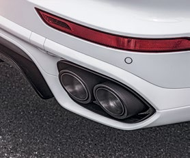 The optional sport exhaust system enhances the SUV’s performance and soundtrack.