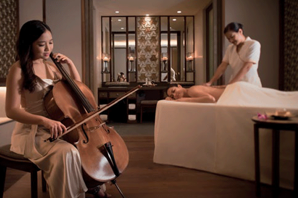 Unwind to soothing tunes with the Cello Concerto treatment.