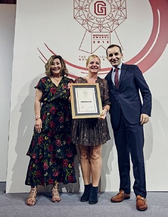 20 Joanna Lee-Miller, Heidi Flanagan & Paolo Frau