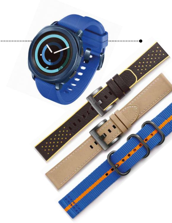 BLACK: HYBRID SPORT;
BROWN: CLASSIC LEATHER;
BLUE: PREMIUM NATO;